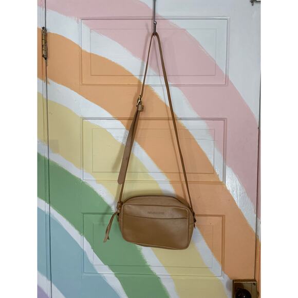 Portland Leather Goods Cream Crossbody Bag Small Zip Top Adjustable Strap - Picture 13 of 16